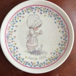 Precious moments small Easter plate, 1992